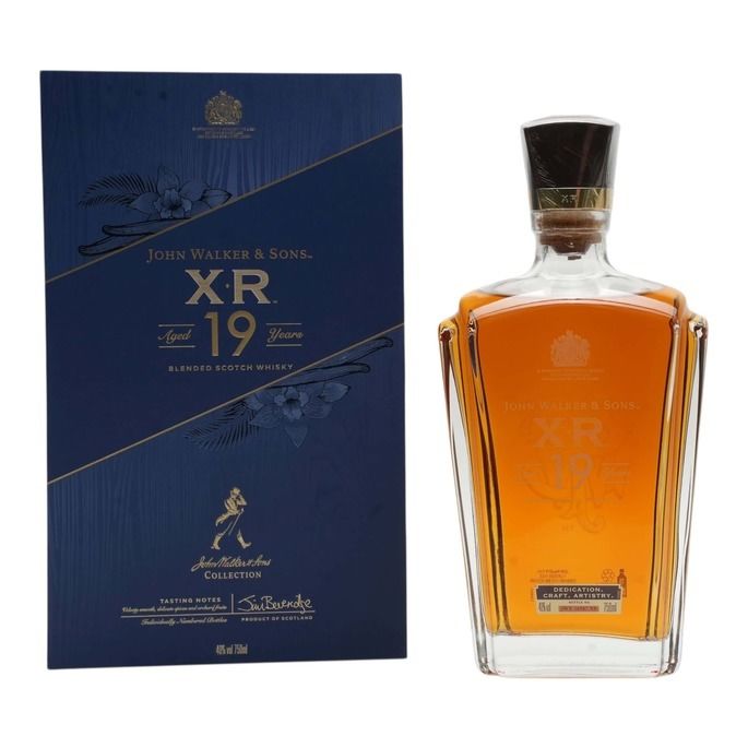 Johnnie Walker 19 Years Old X.R Blended Scotch Whisky, American Oak Cask, 2017, 40% whisky bottle