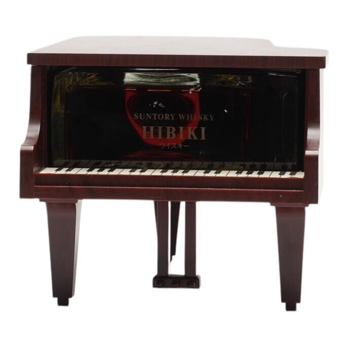 Hibiki Piano Decanter, 43% whisky bottle